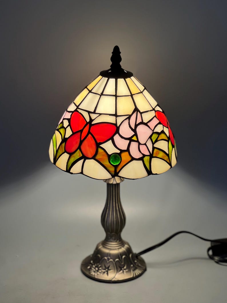 Floral Tiffany Table Lamp, Home Decor, Handmade Antique Lighting, Flower Tiffany lamp