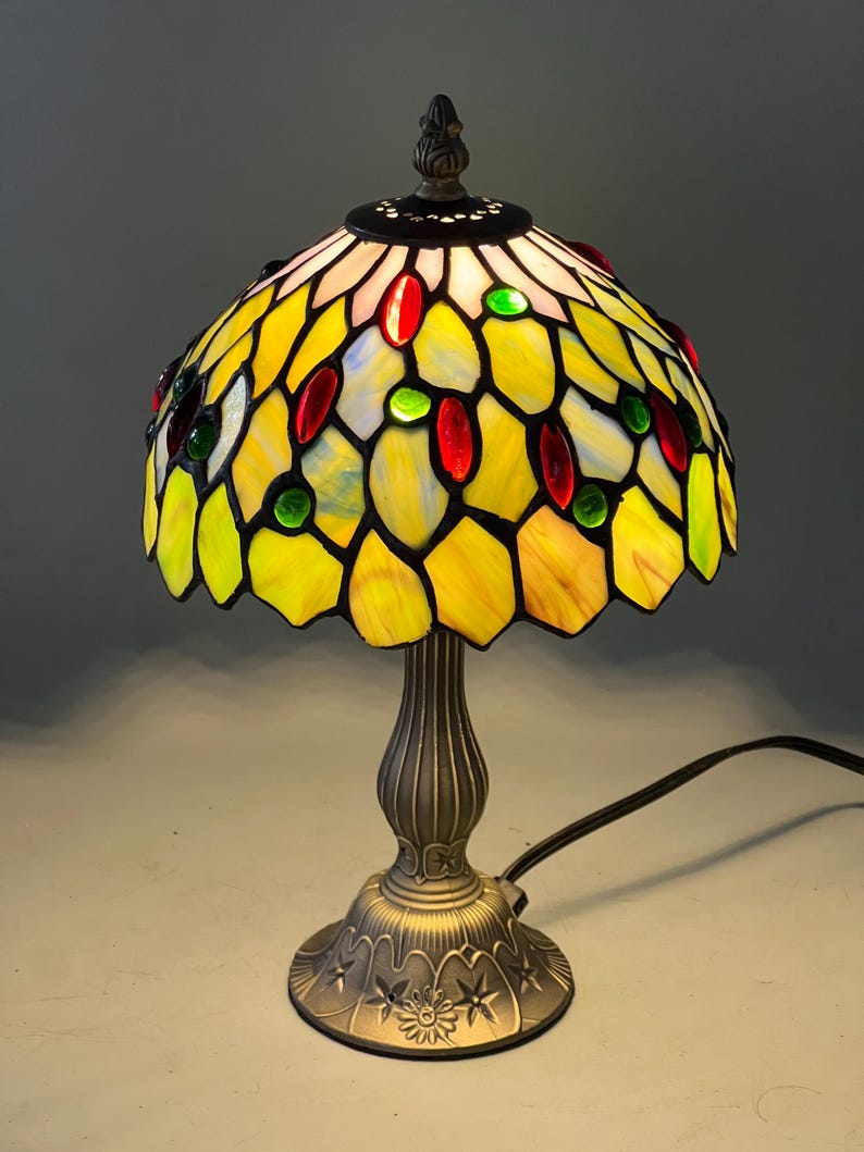 Floral Tiffany Table Lamp, Home Decor, Handmade Antique Lighting, Flower Tiffany lamp