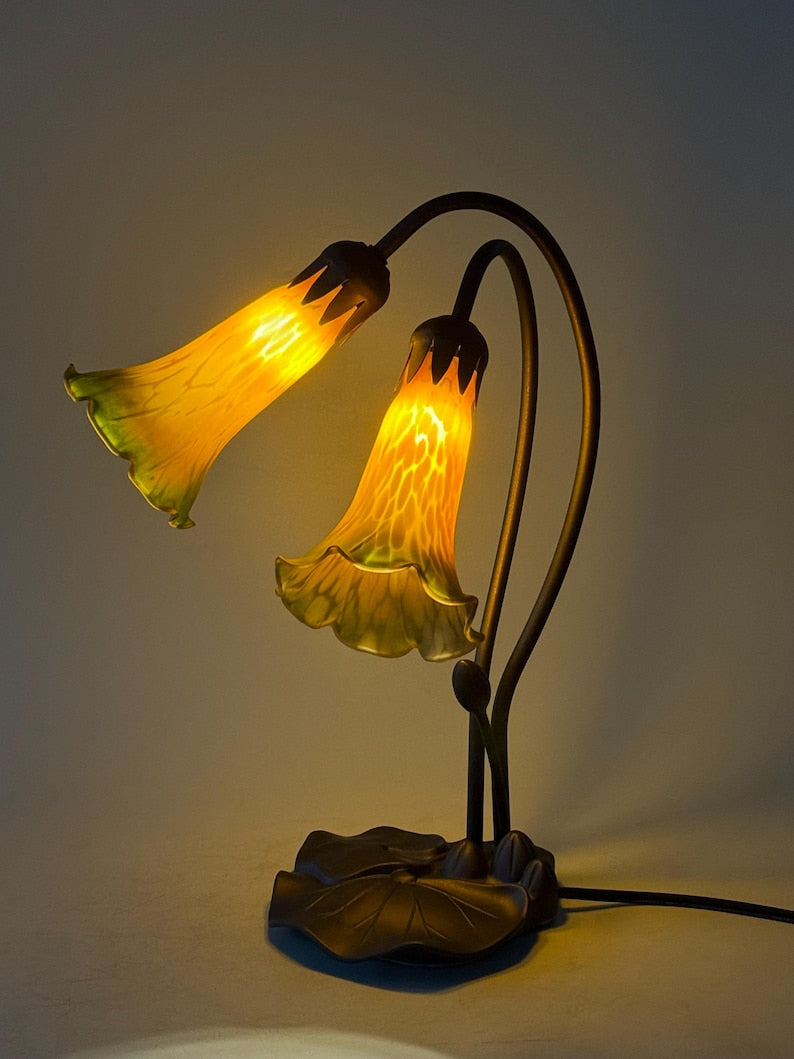 Pond Lily Flower Table Lamp, Stained Glass Table Lamp, Spring Home Decor, Handmade Antique Lighting, Vintage Tiffany lamp