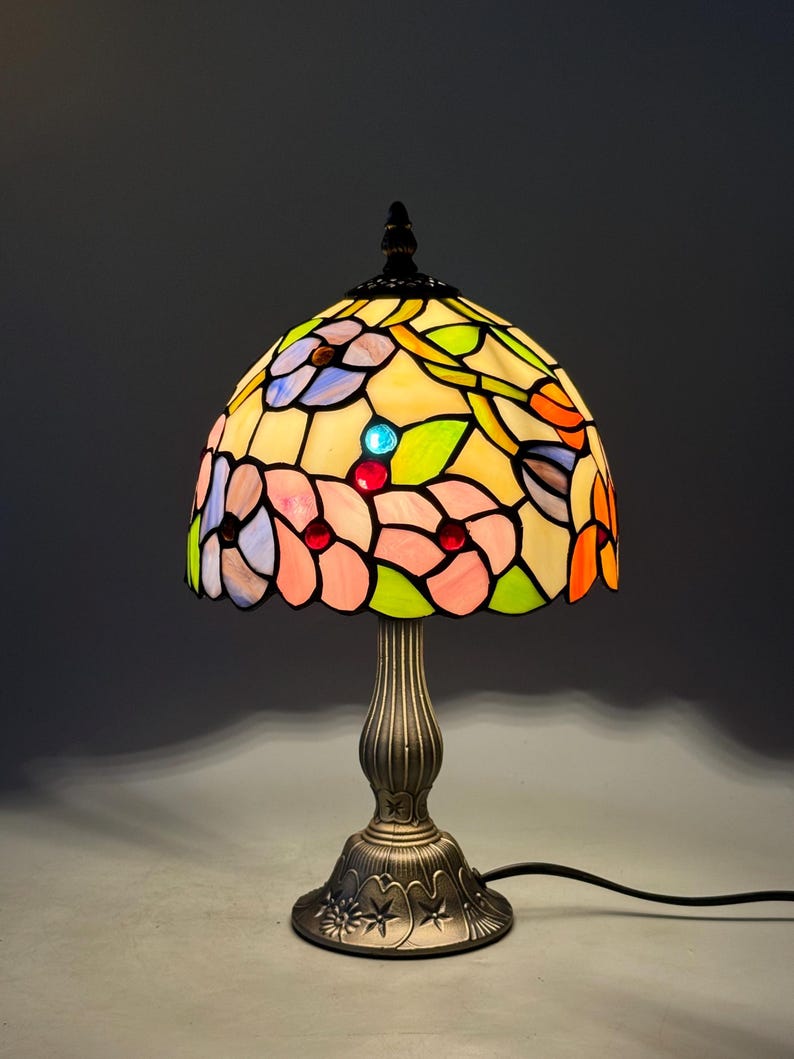 Floral Tiffany Table Lamp, Home Decor, Handmade Antique Lighting, Flower Tiffany lamp