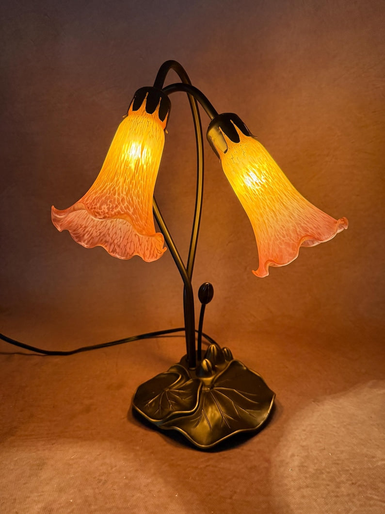 Pond Lily Flower Table Lamp, Stained Glass Table Lamp, Spring Home Decor, Handmade Antique Lighting, Vintage Tiffany lamp